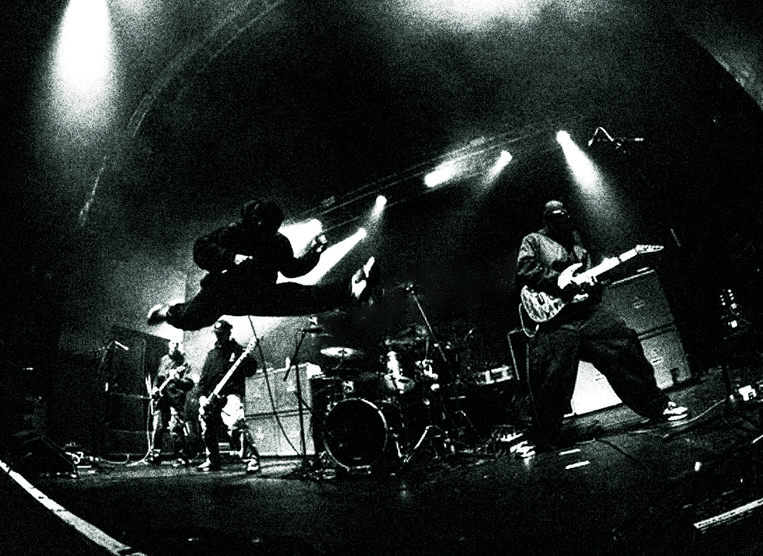 HEADBUSSA Unleash "Manhunt," Announce January Asia Tour