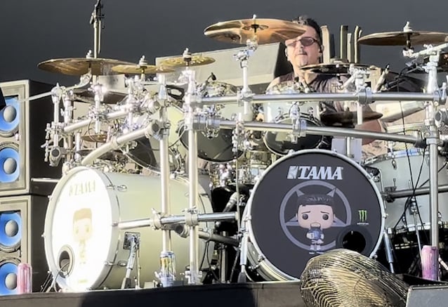 ANTHRAX's CHARLIE BENANTE To Sit Out Nearly A Dozen European Shows With Hand Injury