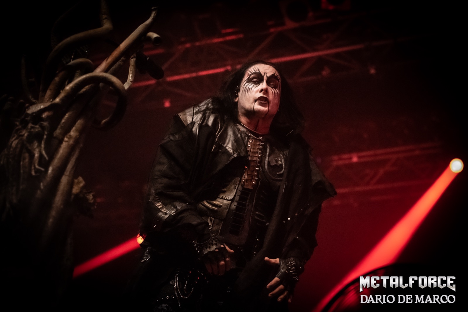 CRADLE OF FILTH's Dani Filth Denies Former Bandmembers' Accusations: 'We Had Done Absolutely Zero Wrong'