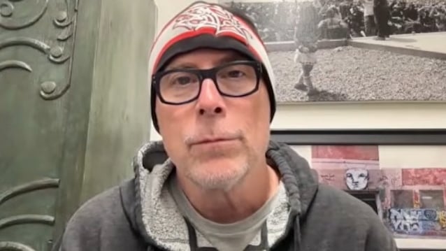 ДЖОН БУШ висловив зацікавленість реюніон-шоу ANTHRAX із трьома вокалістами — разом із ДЖОЇ БЕЛЛАДОННА і НІЛОМ ТУРБІНОМ