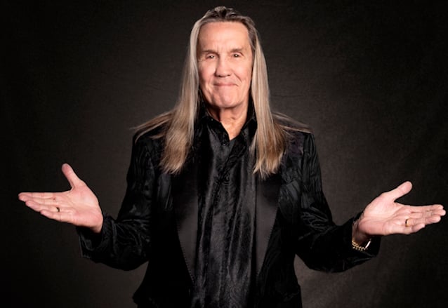 IRON MAIDEN's NICKO McBRAIN Announces 'Hello Boys And Girls!' European Spoken-Word Tour