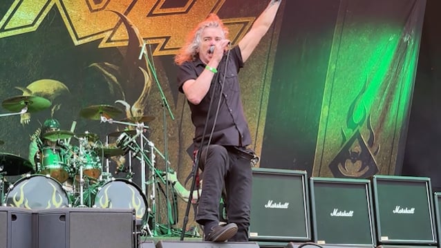 Дивіться: OVERKILL розгромили польський MYSTIC FESTIVAL 2026, поки триває робота над новим альбомом