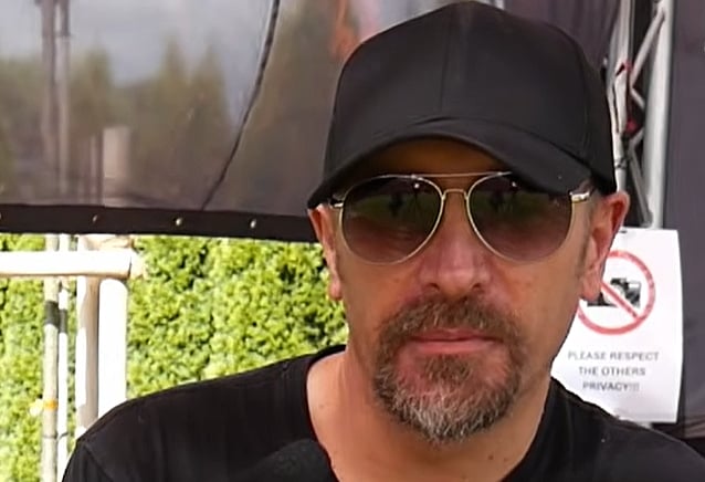 PARADISE LOST's Nick Holmes On The Gothic Metal Tag: 'We Still Have No Problem Calling Ourselves That'