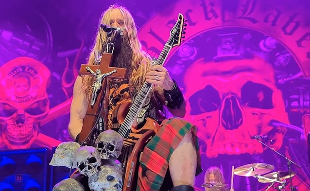 ZAKK WYLDE On Life And Music: "Dedicate Your Life To It — You Don't Wanna Have Some Crummy Job That You Hate"